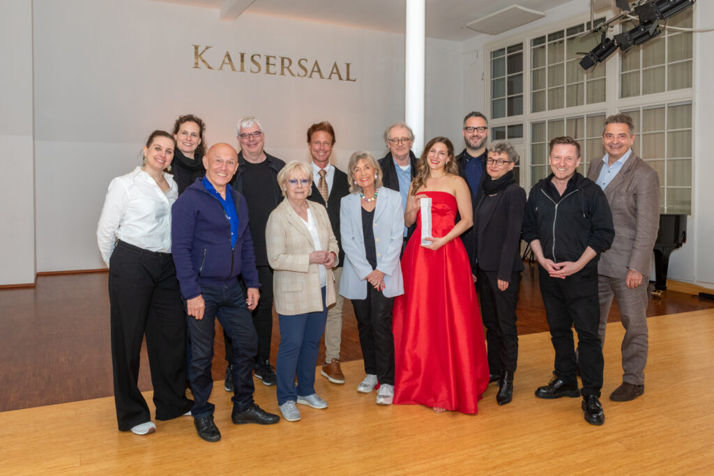 Thomas Enzinger, Andreas Gergen, Christoph Wagner Trenkwitz, Wolfgang Dosch, Angela Schweiger, Helga Papouschek, Laszlo Gyüker, Christoph Blitt, Magdalena Hoisbauer, Jenny W. Gregor, Ariane Hollaender-Calix & Adrian Hollaender, Cinzia Zanovello (c) Fotostudio Huger