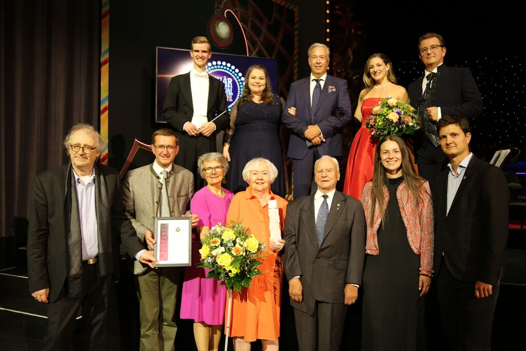 Matthias Achleitner, Eva Schneidereit, Kammersänger Mag. Herbert Lippert, Cinzia Zanovello, Matjaž Stopinšek, Thomas Enzinger, Landesrat Markus Achleitner, Brigitte Stumpner, Dr.in Silvia Müller, Altbürgermeister Helmut Haas, Marija Gavric, Martin Schott