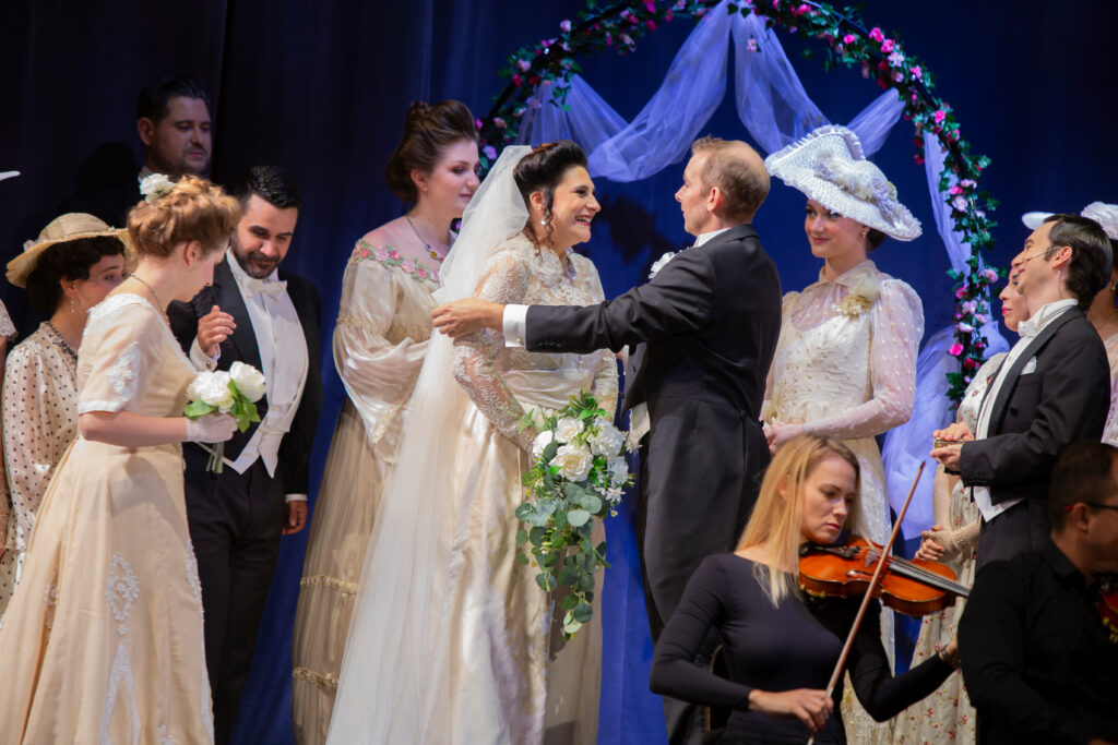 Corina Koller & Daniel Pataky & Philip Guirola Paganini & Chor des Lehár Festivals