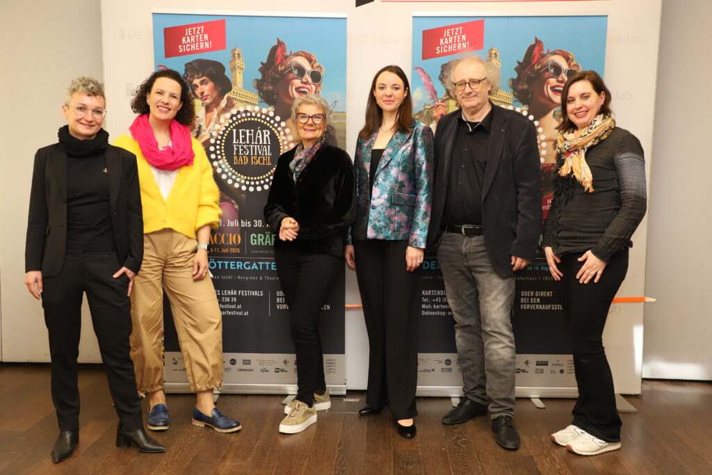 Jenny W. Gregor & Christina Sidak & Brigitte Stumpner & Eva Schöler & Thomas Enzinger & Angela Schweiger (c) Foto Hofer